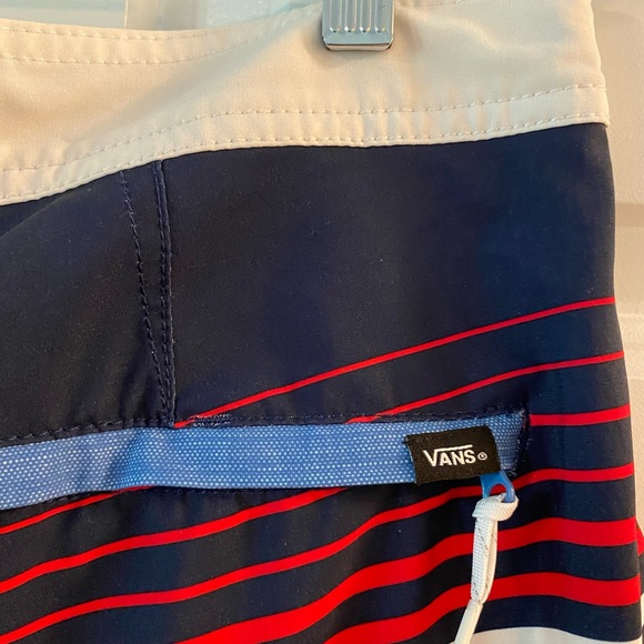 Vans Shorts - Picture 5 of 8